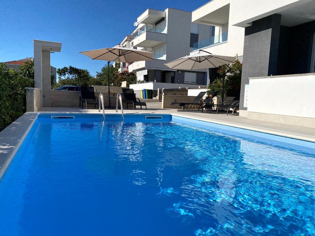 Fantasy Pool Villa Novalja Eksteriør billede