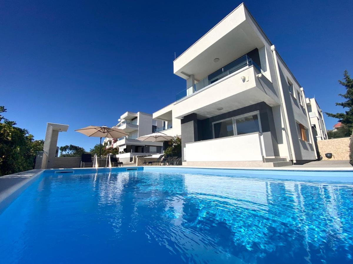 Fantasy Pool Villa Novalja Eksteriør billede