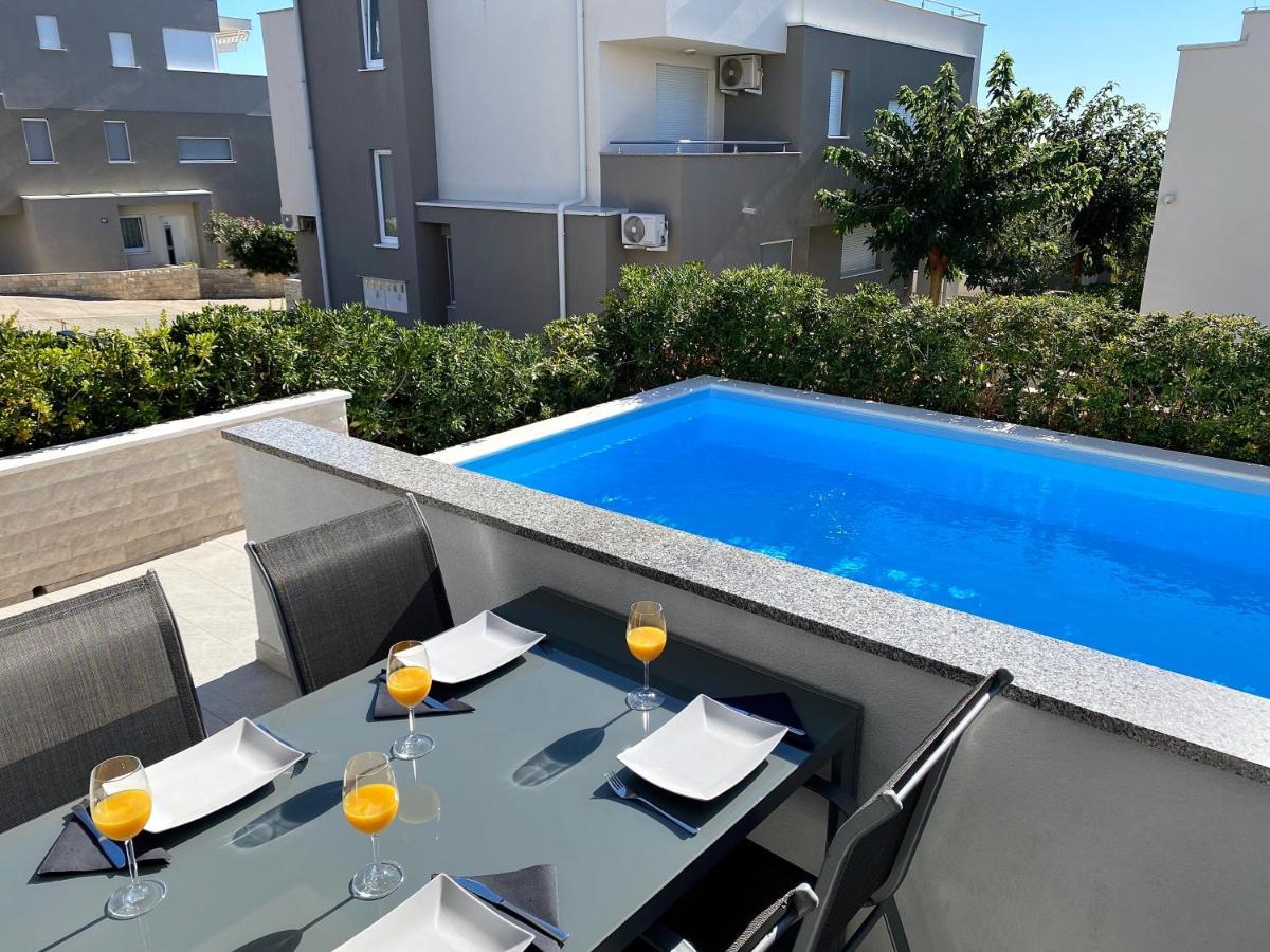 Fantasy Pool Villa Novalja Eksteriør billede