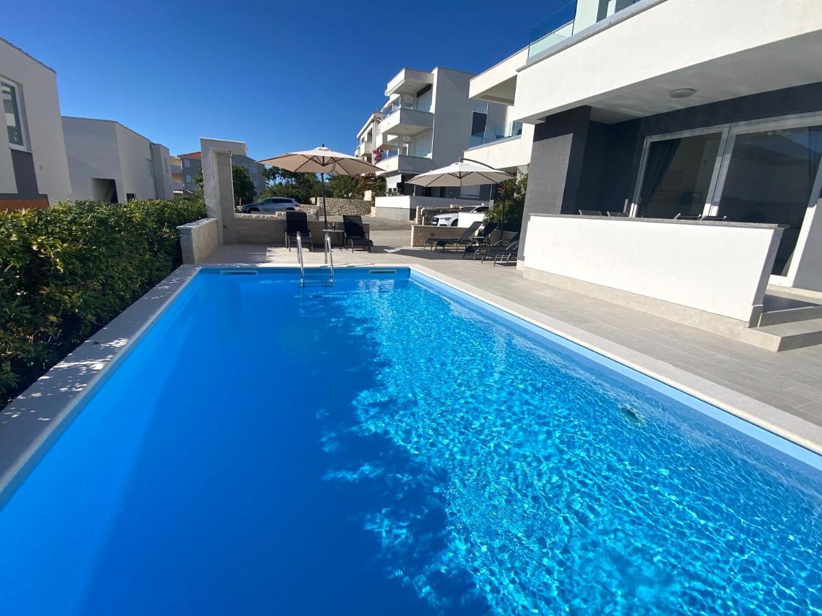 Fantasy Pool Villa Novalja Eksteriør billede