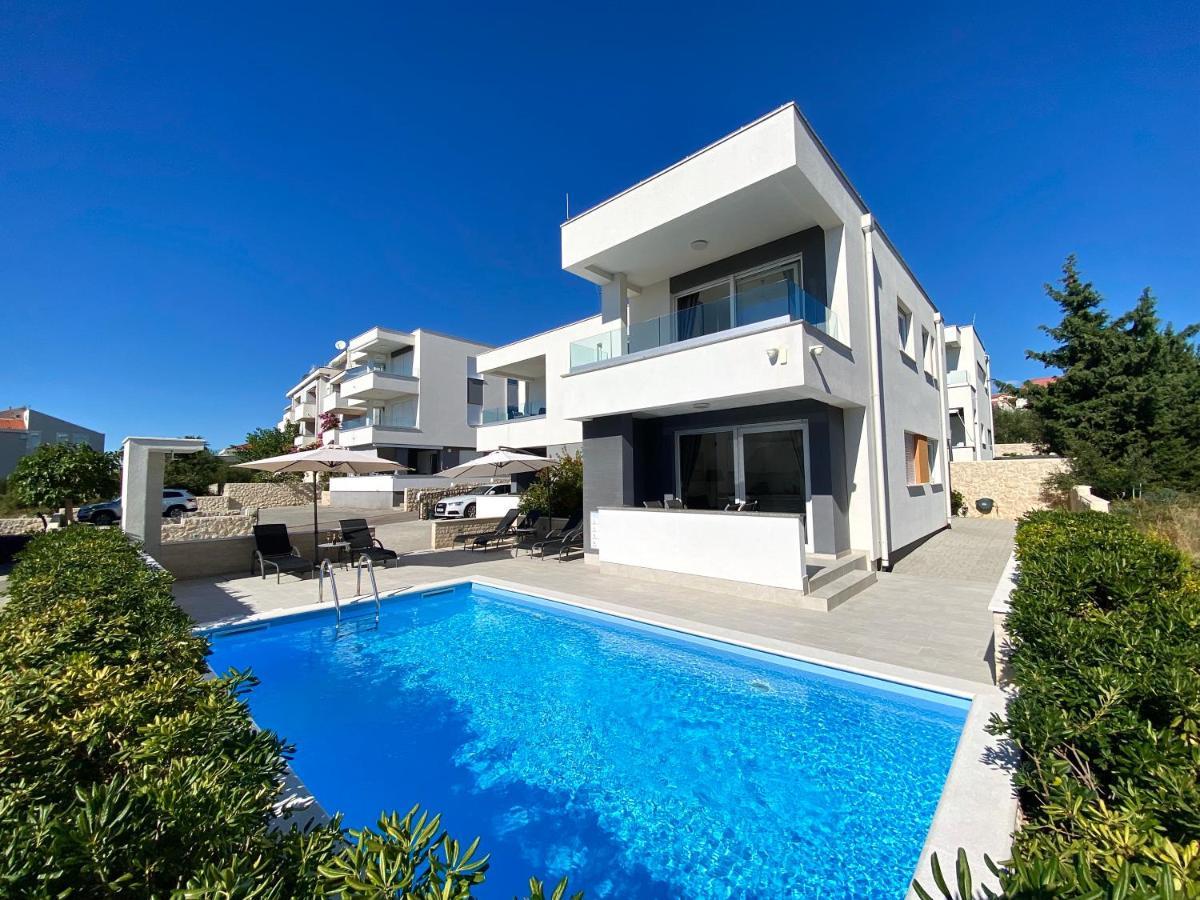 Fantasy Pool Villa Novalja Eksteriør billede